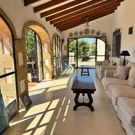 Spacious With Private Pool