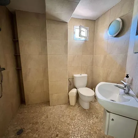Spacious With Private Pool Villa Montgo