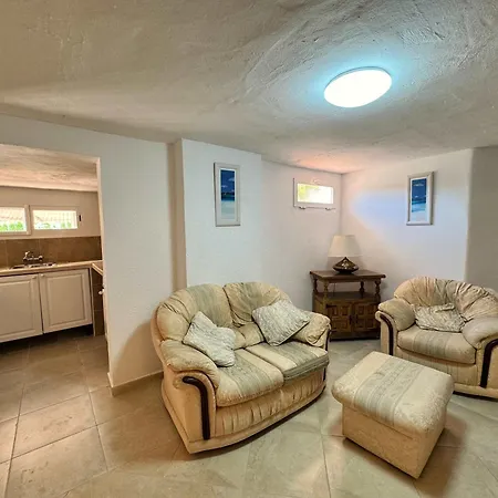 Villa Spacious With Private Pool