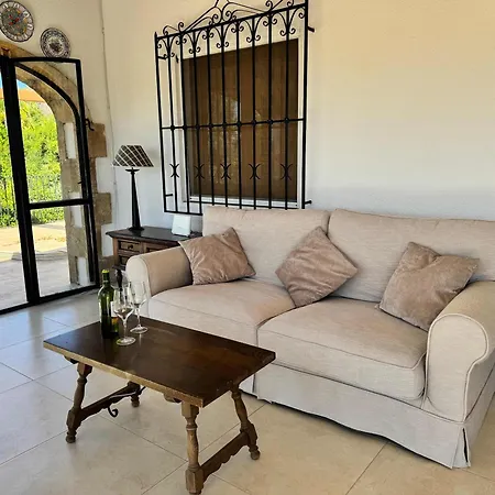 Spacious With Private Pool * Montgo
