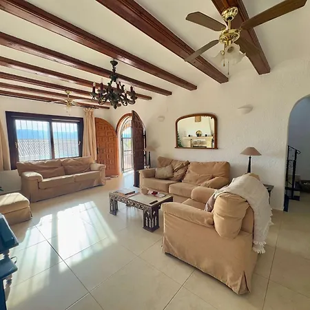 Villa Spacious With Private Pool