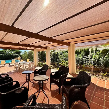 Spacious With Private Pool Villa Montgo