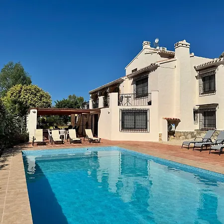 Villa Spacious With Private Pool