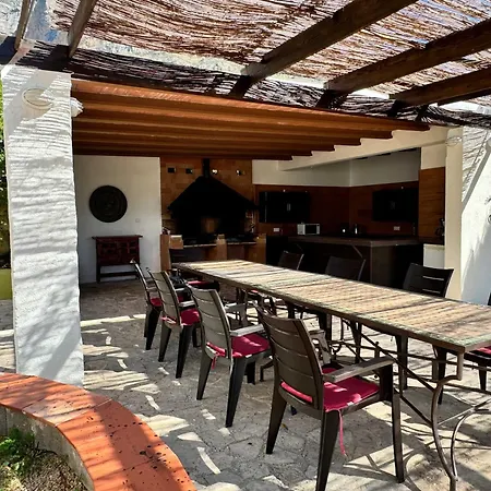 Spacious With Private Pool 빌라 *