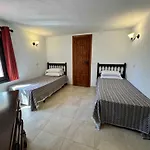 Spacious With Private Pool Montgo