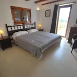 Villa Spacious With Private Pool Montgo