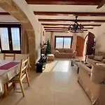 Spacious With Private Pool Montgo