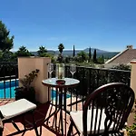Villa Spacious With Private Pool *
