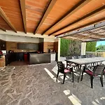 Villa Spacious With Private Pool Montgo