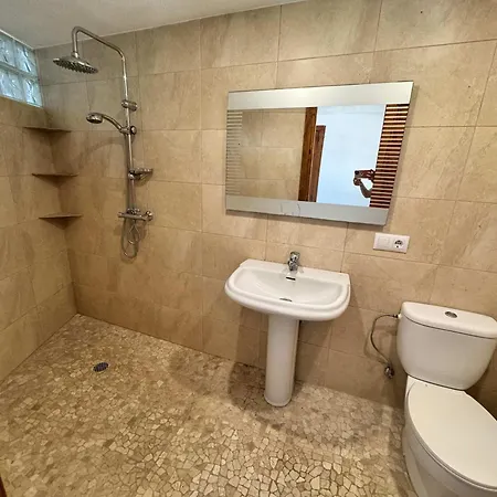 Spacious With Private Pool ヴィラ *