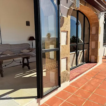 Spacious With Private Pool Montgo