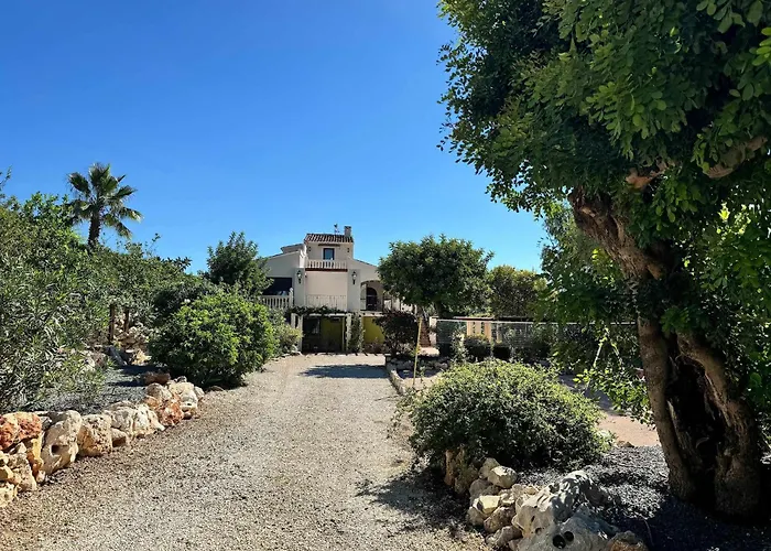 Spacious With Private Pool Villa *