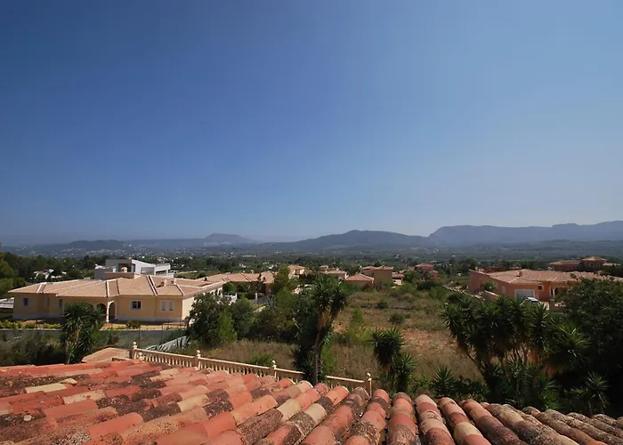 Spacious With Private Pool Villa Montgo