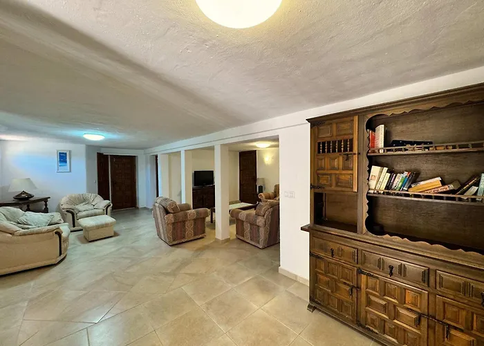 Villa Spacious With Private Pool