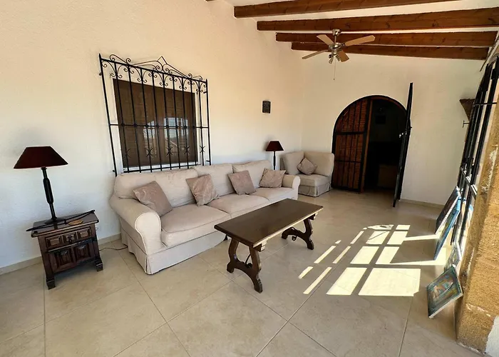 Spacious With Private Pool