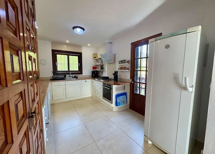 Villa Spacious With Private Pool *