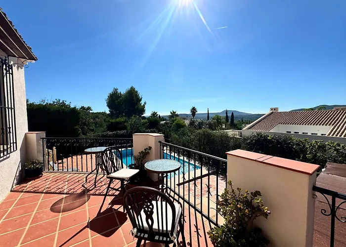 Spacious With Private Pool Villa Montgo