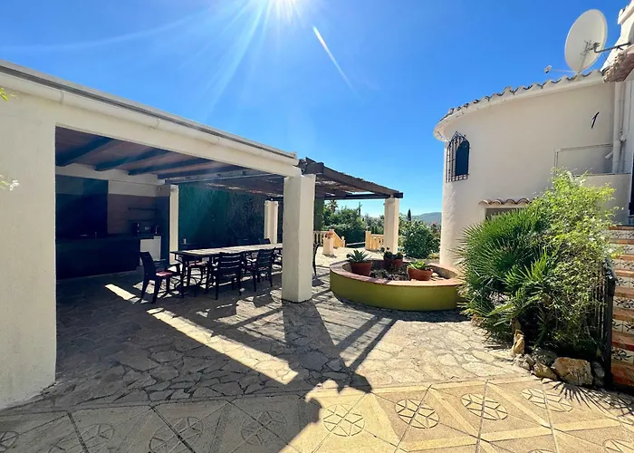 Spacious With Private Pool Villa