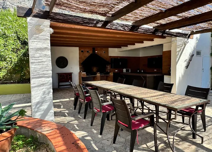 Spacious With Private Pool Villa *